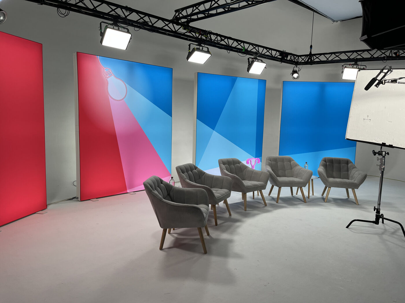 Studio chairs setup
